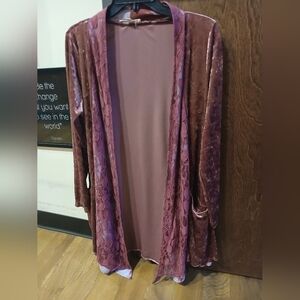 NWOT/ INDIGO THREAD CO pink crushed velvet & lace cardigan